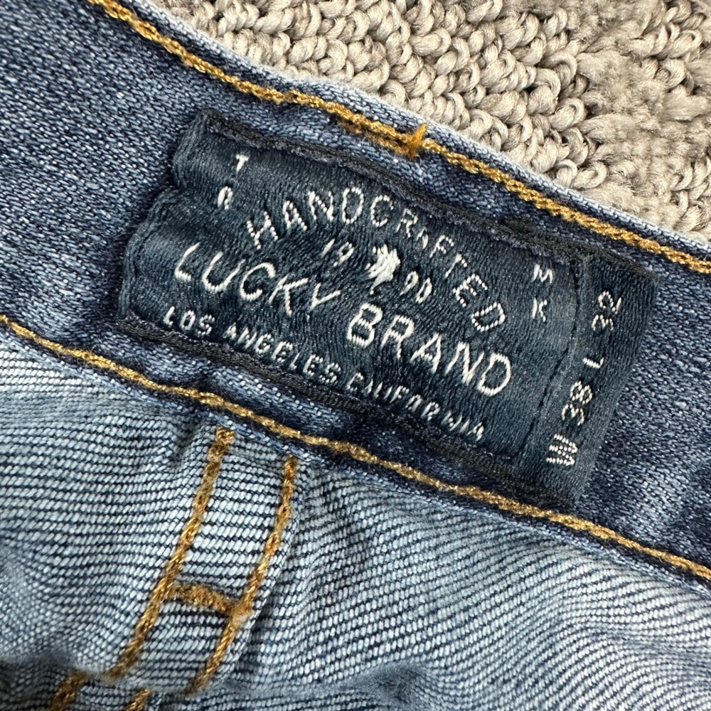Lucky Brand 363 Vintage Straight Jeans Mens 38x32 dark Blue Wash Denim - Picture 3 of 5